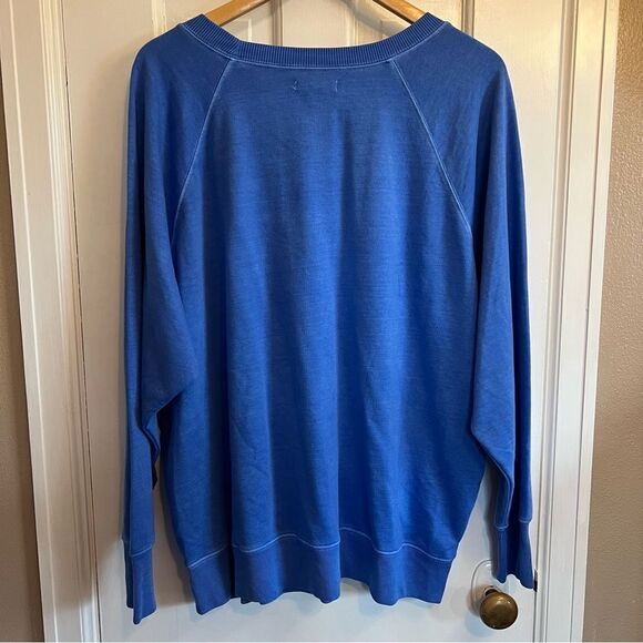 Maurice’s Blue Cold Hands Warm Heart Sweatshirt NWT - Picture 3 of 8